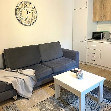 Apartment In The New Bazaar Of Tirana - Hana Blu מראה חיצוני תמונה