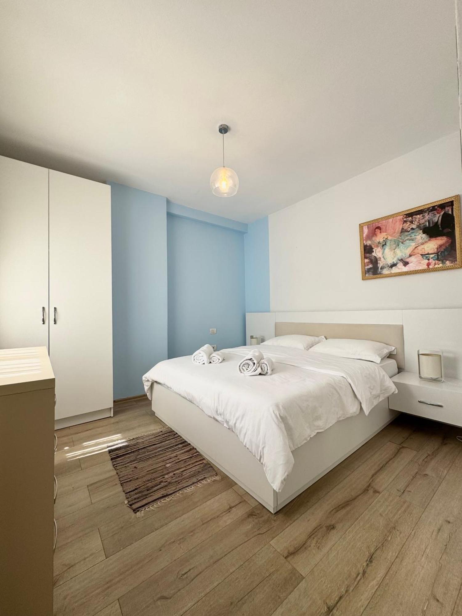 Apartment In The New Bazaar Of Tirana - Hana Blu מראה חיצוני תמונה