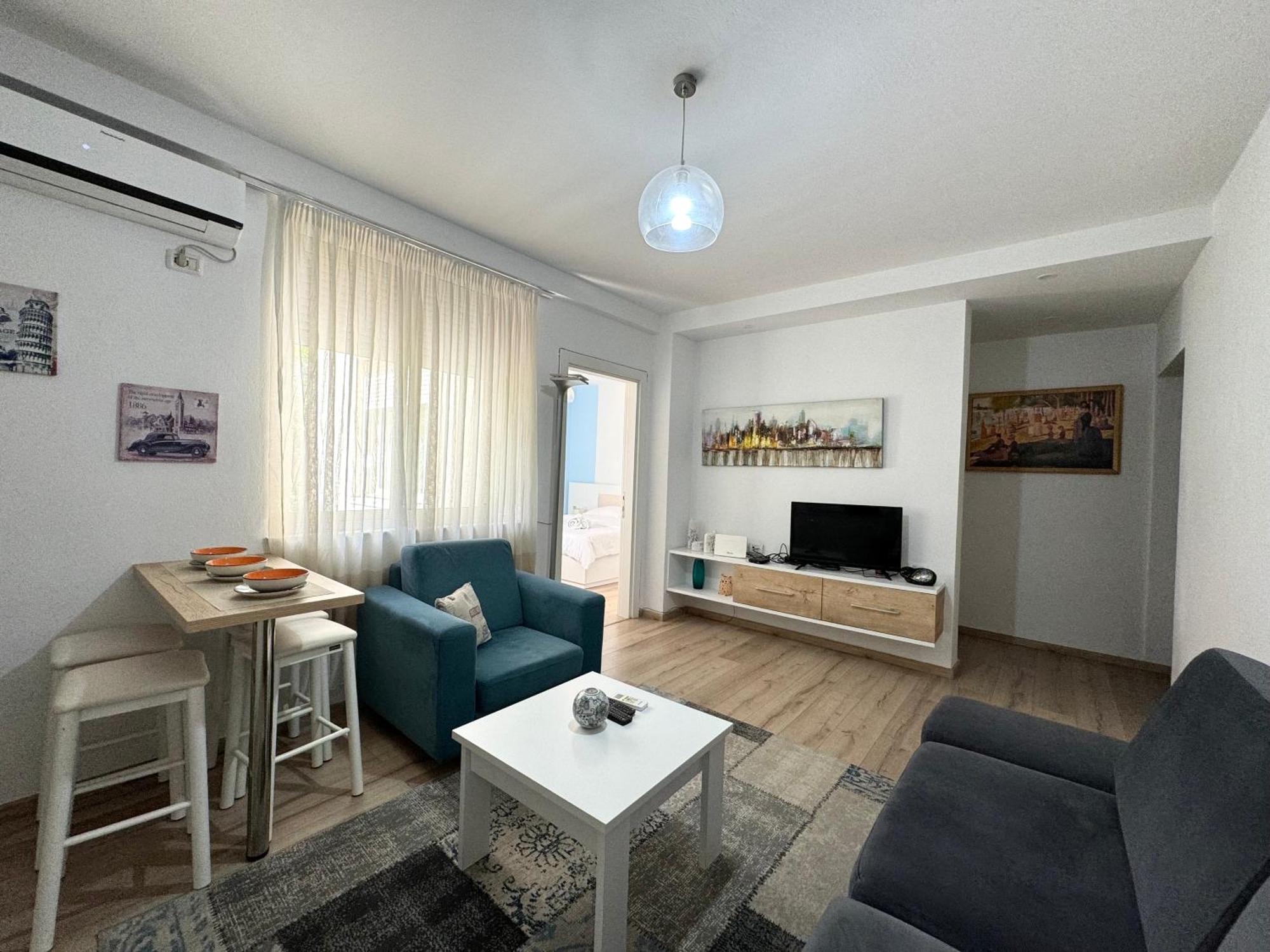 Apartment In The New Bazaar Of Tirana - Hana Blu מראה חיצוני תמונה